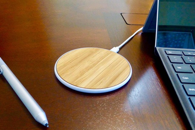 surgedisk-bamboo-wireless-qi-charger