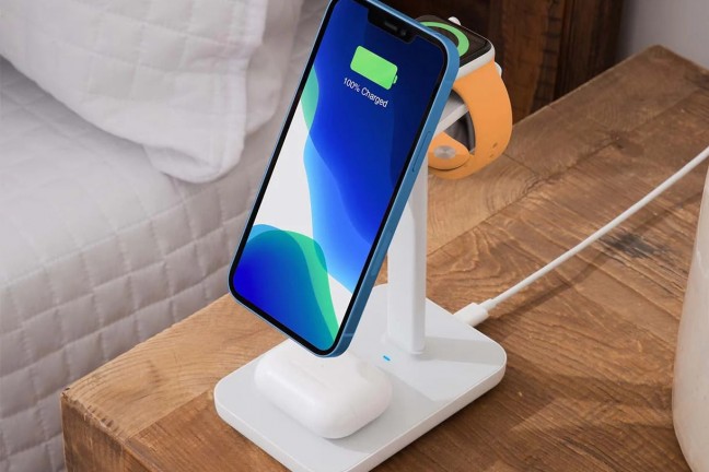 twelve-south-hirise-3-magsafe-charging-station-for-iphone-airpods-and-apple-watch-white